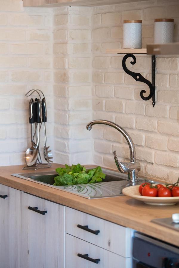 En Lefko Boutique Apartments Nikiana Bagian luar foto
