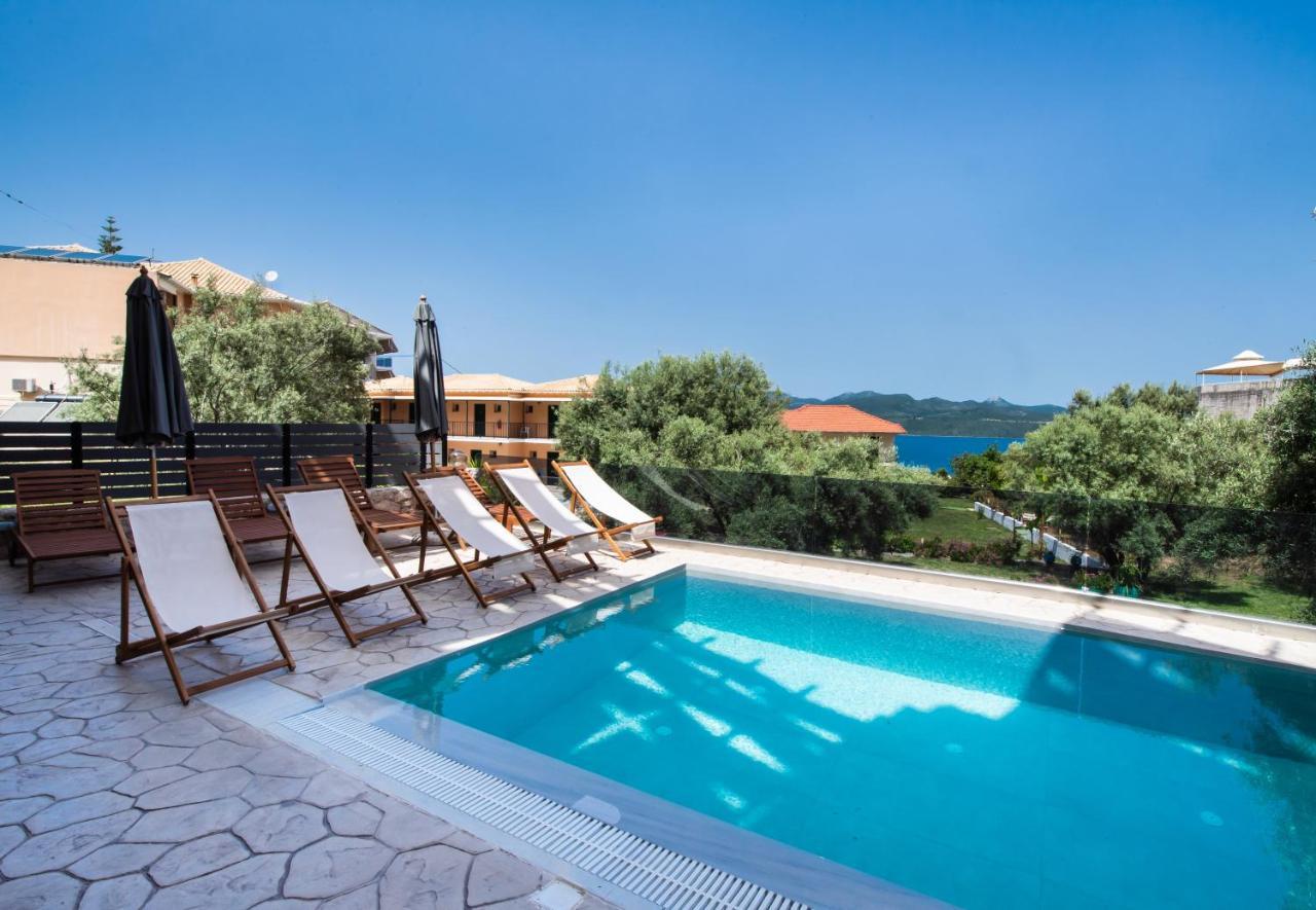 En Lefko Boutique Apartments Nikiana Bagian luar foto